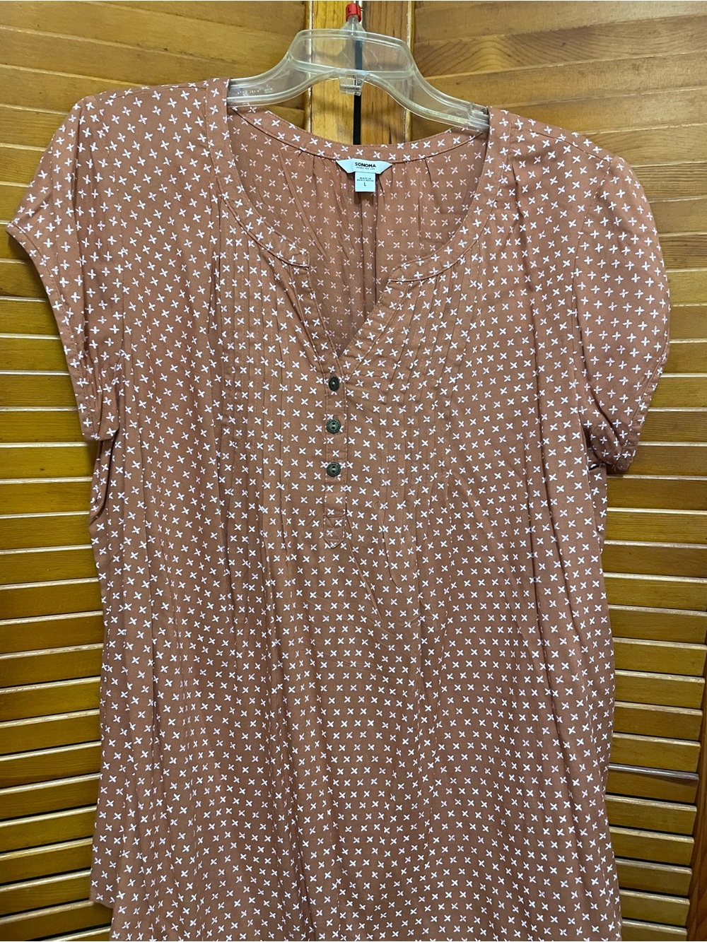 Sonoma Terracotta Short-Sleeve Henley with White Cross Print
